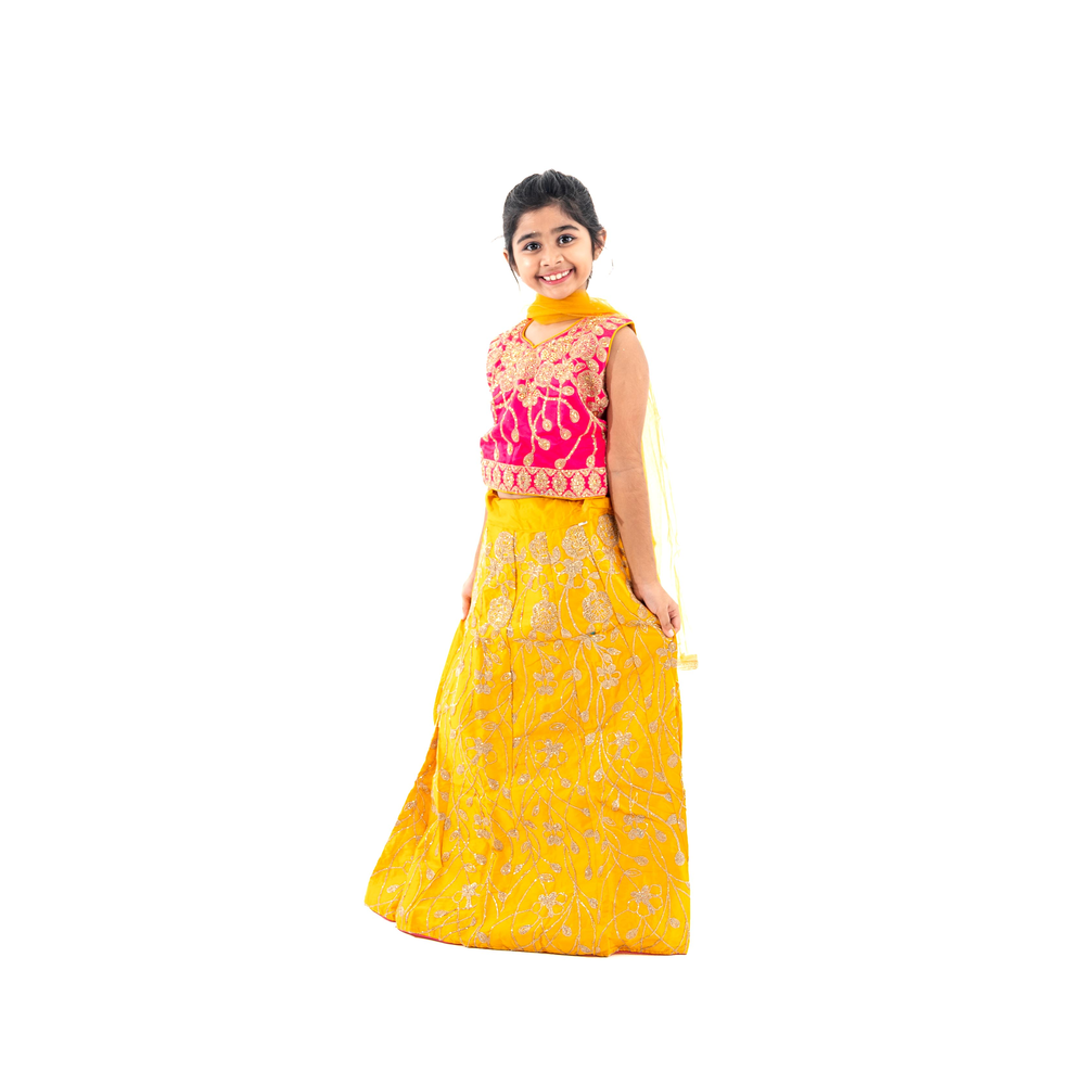 SUNAINA GIRLS LENGHA SUIT OR